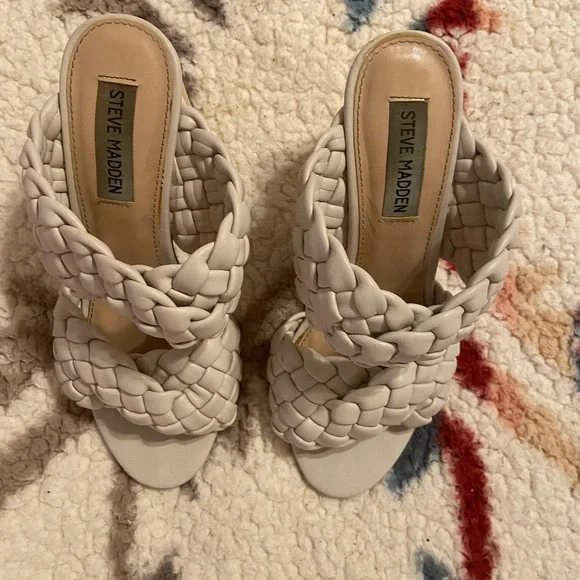 Steve Madden Twisted Bone Sandal - Picture 7 of 9